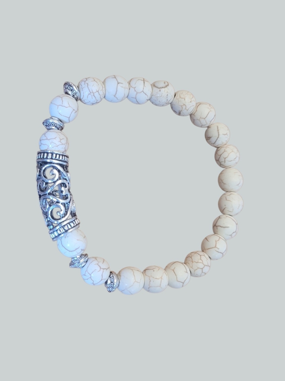 🥳4/$19🥳 White Howlite Beaded Bracelet with Silver Filigree Accent
